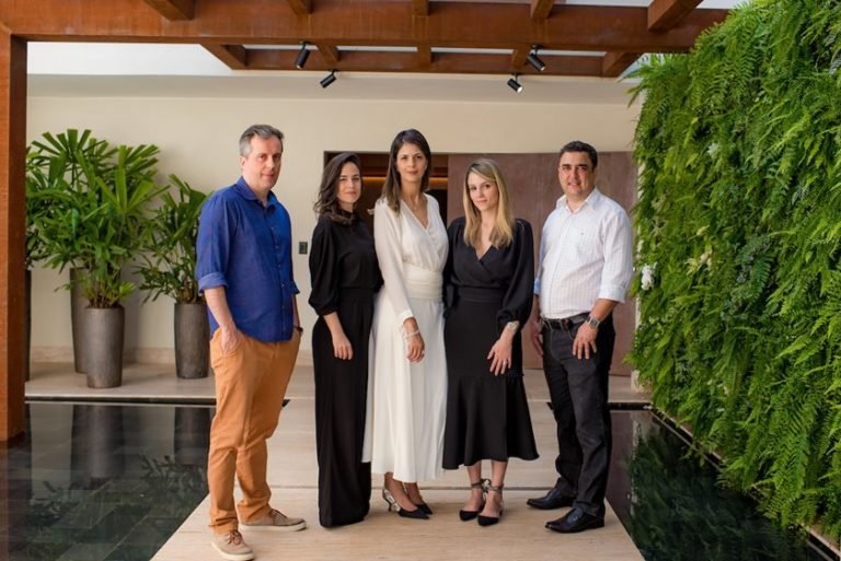 Gustavo Azevedo, Renata Vieira, Juliana Velloso, Laisa Figueiredo e Leandro Dias.