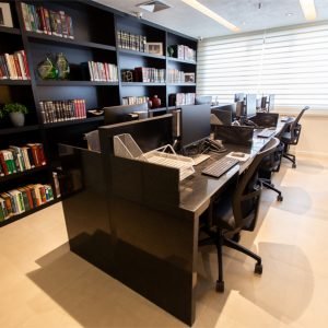 Escritório do escritório DB com obra da Diaz Engenharia